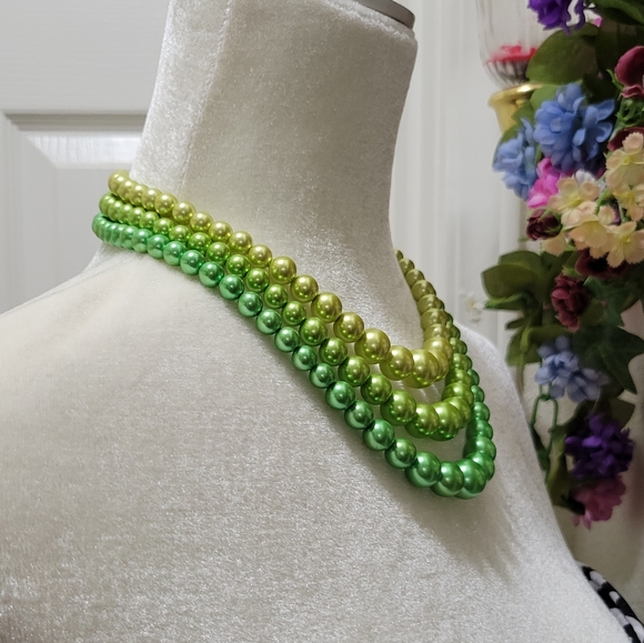 Necklace - Picture 3 of 7